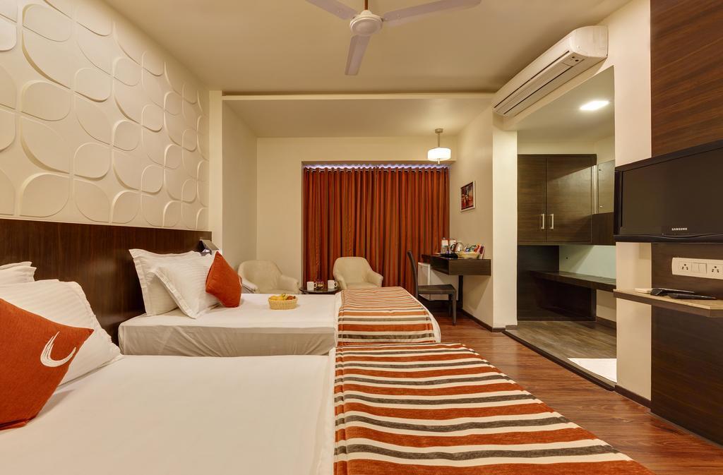 Citrus Hotel Kolhapur Exterior foto